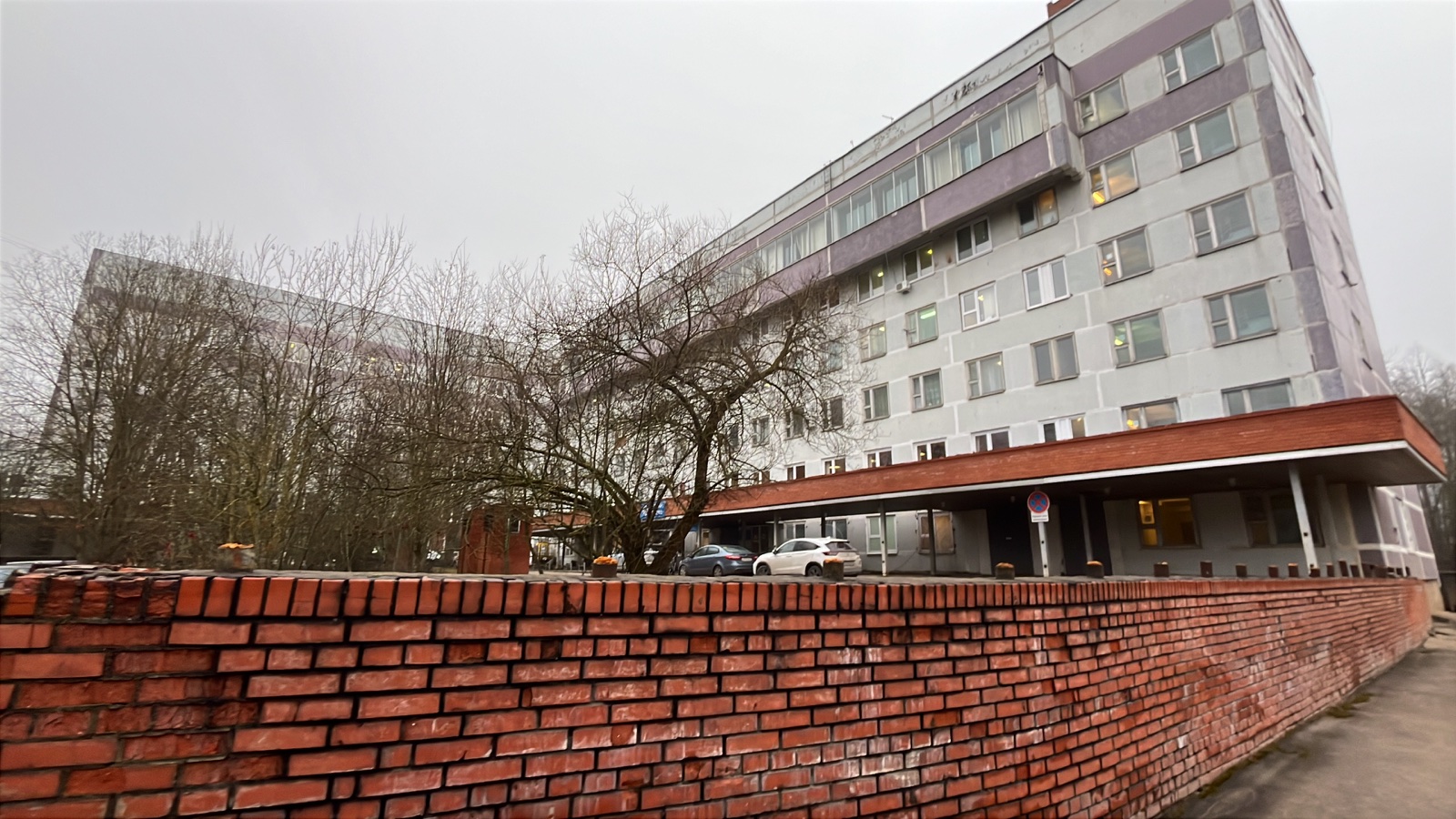 Монтаж окон в больнице РНЦХ в Троицке